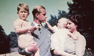 5 bí quyết giúp hôn nhân của Nữ hoàng Elizabeth II và Hoàng thân Philip bền vững 70 năm