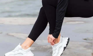 Kinh nghiệm mua sắm: Mẹo thử giày chuẩn chỉnh để mua về không hối hận