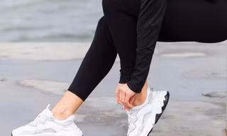 Kinh nghiệm mua sắm: Mẹo thử giày chuẩn chỉnh để mua về không hối hận