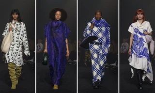 Màn chào sân của Giám đốc sáng tạo mới Daniel Lee giúp show Burberry hút trọn spotlight