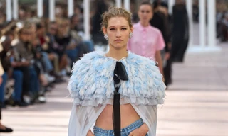 Apolline Rocco Fohrer - người mẫu đắt show nhất Tuần lễ thời trang Paris là ai?