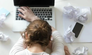 Nghỉ Tết không hết deadline, bạn thuộc trường phái “làm cho xong” hay “cuối kỳ tăng tốc”?