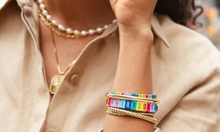 Sắm ít mà hiệu quả: Chỉ cần 4 món trang sức này để làm nổi bật trang phục