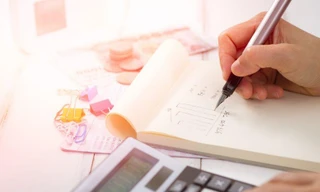 Tập những thói quen này càng sớm, bạn càng tăng khả năng giàu có