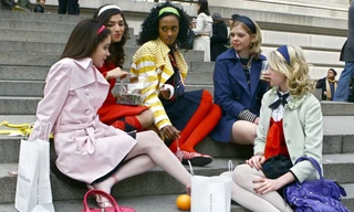 #Back2School: Phối đồ đồng phục sang chảnh như hội "rich kid" phim học đường Hollywood