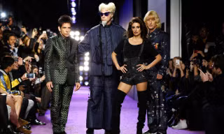 Tom Ford, Marc Jacobs, Donatella Versace đều từng bất ngờ xuất hiện trong phim