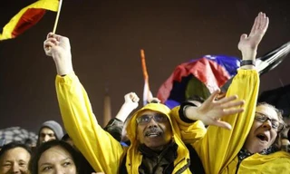 Người dân ăn mừng Giáo hoàng mới