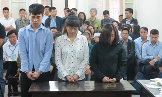 Từ trái qua, các bị cáo Tuấn, Thì và Linh.