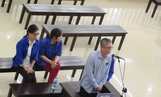 Các bị cáo tại tòa phúc thẩm.