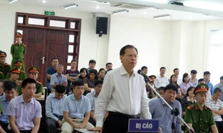 Bị cáo Phùng Đình Thực tại tòa phúc thẩm.