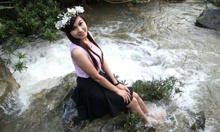 Nữ y sĩ dự vòng Chung khảo Người đẹp xứ Tuyên