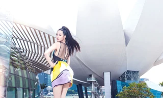 Khánh My thả dáng ngọc quyến rũ ở đảo quốc sư tử.