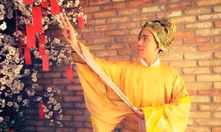 Trấn Thành chia sẻ những hình ảnh trong trang phục cổ trang khiến fans thích thú.