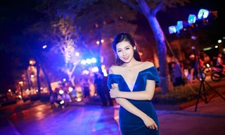 Á hậu Tú Anh khoe vòng một gợi cảm.