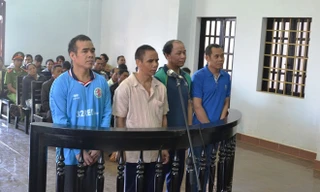 Lãnh án tù vì tổ chức dàn cảnh, bôi xấu chính quyền