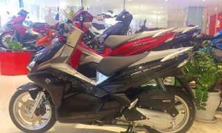 Honda Việt Nam nói gì về tình trạng loạn giá xe máy?