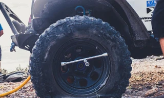 Trào lưu nới lỏng đai ốc bánh xe nguy hiểm trên Tiktok