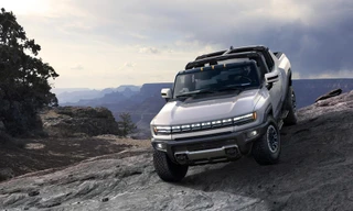 Xe bản tải GMC Hummer vừa được ra mắt gần đây.