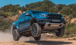 Top 10 mẫu xe bán tải tốt nhất tại Anh năm 2020