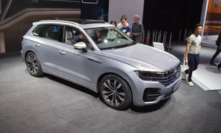 Volkswagen Touareg gần 4 tỷ có bản đồ 'đường lưỡi bò' ở Việt Nam