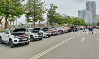 Xe Ford bị chảy dầu tiếp tục được khắc phục tại Việt Nam