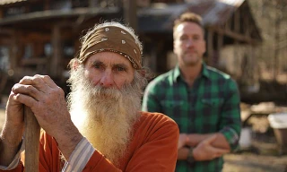 Cuộc sống kỳ lạ của người đàn ông bỏ trường y để… ở trong rừng suốt 40 năm