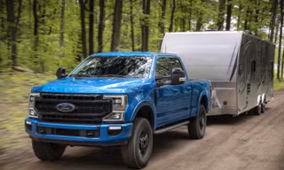 Ford tung động cơ V8 7.3L 'cực khủng' cho xe bán tải