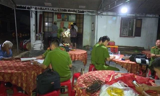 Nghi án em dùng cây gỗ đánh anh trai tử vong
