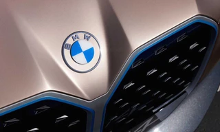 BMW trình làng logo mới