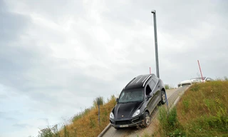 Các chú ý khi lái xe trên đường đèo dốc