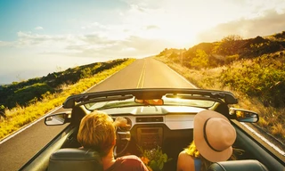 Lái ôtô đường dài dưới trời nắng nóng cần chú ý gì?