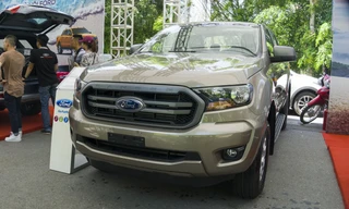 Gặp lỗi chảy dầu, 'vua bán tải' Ford Ranger có sụt giảm doanh số?