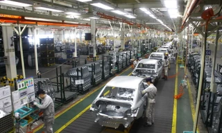 Sơ tán hàng loạt nhân viên của hãng ôtô khỏi Vũ Hán