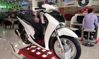 Cục Bảo vệ người tiêu dùng 'bất lực' với xe máy Honda loạn giá