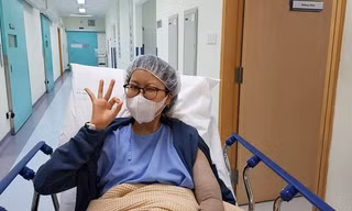 Đạo diễn Đỗ Đức Thành làm lễ hỏa táng cho con gái ở Singapore