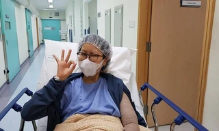 Đạo diễn Đỗ Đức Thành làm lễ hỏa táng cho con gái ở Singapore