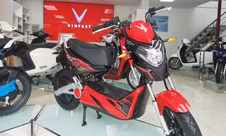 Hai mẫu xe máy điện VinFast cùng xuất hiện, dành riêng cho học sinh?