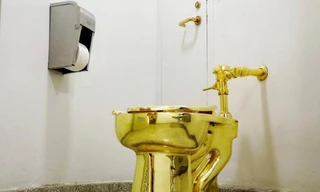 Bồn cầu vàng 18-karat trị giá 140 tỷ trong cung điện Anh bất ngờ bị trộm lấy mất