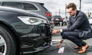 Dịch COVID-19 khiến doanh số ôtô ở châu Âu giảm mạnh