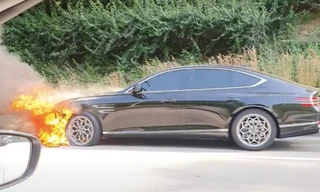 Genesis G80 thế hệ mới bốc cháy tại Hàn Quốc