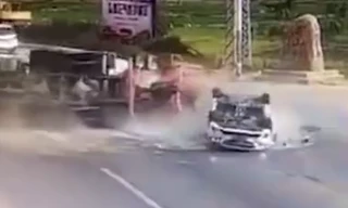 Sang đường ngang ngược, sedan phải nhận 'quả đắng'