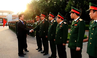 Thủ tướng Nguyễn Tấn Dũng thăm, làm việc tại Quân khu 4 và Nghệ An