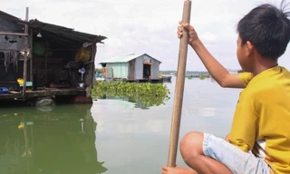Cuộc sống lênh đênh của hàng chục hộ dân trên hồ Dầu Tiếng