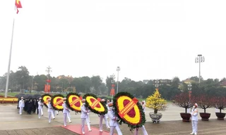 Lãnh đạo Đảng, Nhà nước viếng Chủ tịch Hồ Chí Minh nhân dịp kỷ niệm 92 năm thành lập Đảng 