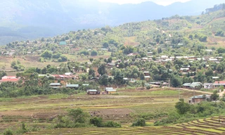 Một góc xã Măng Ri - nơi có những luật tục phạt vạ. Ảnh: Trần Hoá.