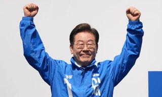 Tuổi thơ cơ cực của tổng thống Hàn Quốc: Thương tật vĩnh viễn khi đi làm thêm, từng tự tử bất thành