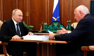 Tổng thống Putin nói Nga cần tăng cường sản xuất các loại vũ khí mới nhất