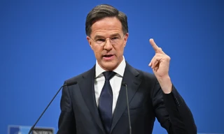 Tổng thư ký NATO thẳng thừng cảnh báo Nga