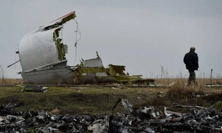 Hiện trường vụ rơi máy bay MH17. Ảnh: Sputnik