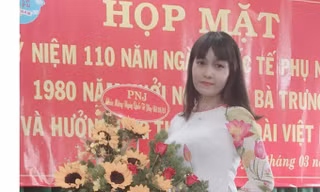 Bạn Trần Ngọc Thảo - người đoạt giải Nhất tuần 16 .
